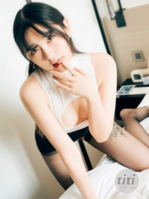 [Loozy] – NO.107 Sonson (손손) – Spit On Mex [132P-1.96G]-丽丝屋