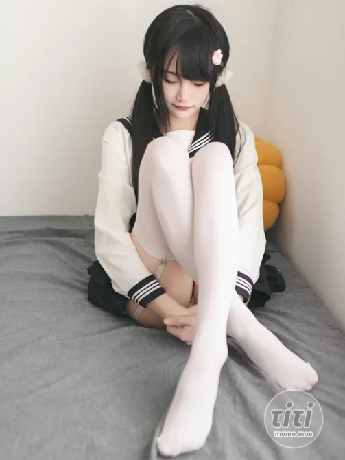 嗷呜酱 – NO.001 水手服 [48P-410MB]-丽丝屋