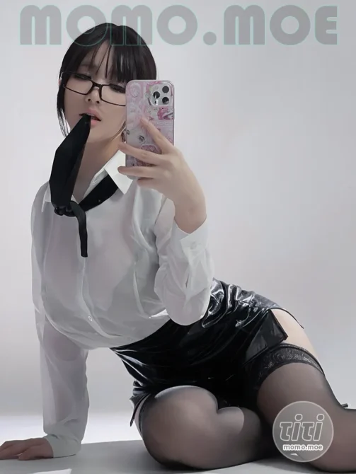 幼愛Youmeko – NO.13 黑丝眼镜OL [28P-87MB]-丽丝屋