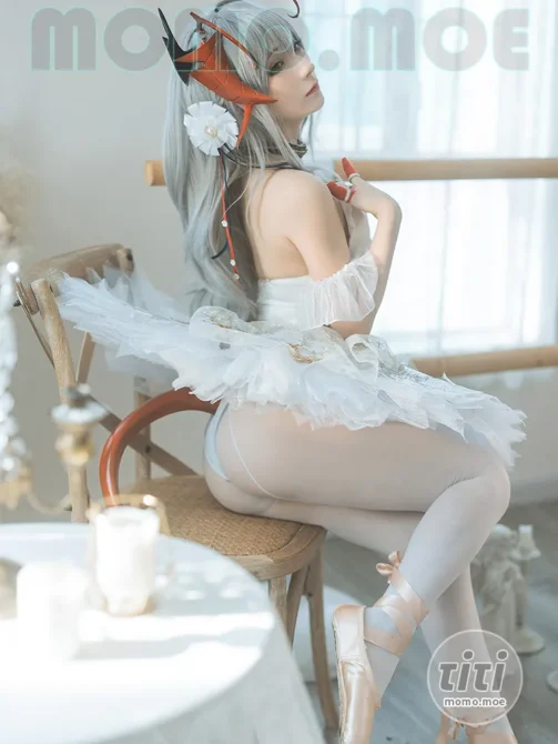 是三不是世w – NO.048 明日方舟 W 芭蕾 [27P-190M]-丽丝屋