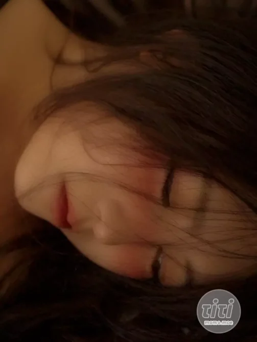 樱晚gigi – VOL.38 粉丝群收费视频38 女友系列-提前回家(上) [1V-234.3M]-丽丝屋