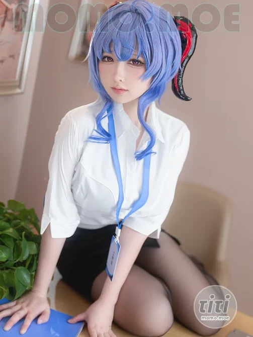 樱梨梨 – NO.012 甘雨小秘书 [30P-566MB]-丽丝屋