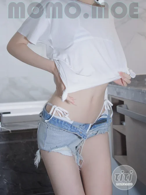 熏熏(禅院熏) – NO.038 比基尼小狐狸 [32P 219MB]-丽丝屋