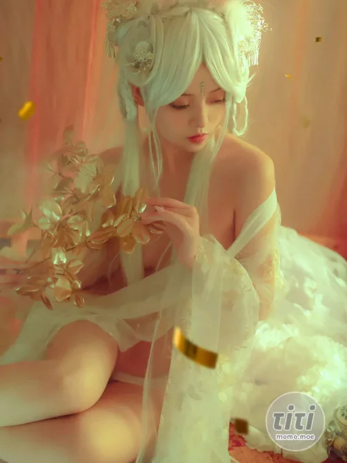 草莓味的奈奈兔 – 12月T3 幻 [30P-356MB]-丽丝屋