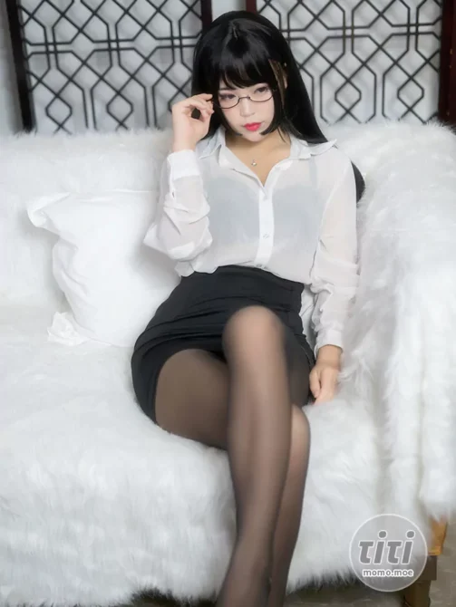 白烨 – NO.050 家庭教师 [67P-117MB]-丽丝屋