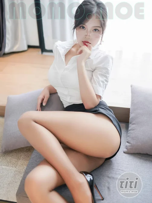 白烨 – NO.063 秘书的私人时间2 [72P+4V-1.26GB]-丽丝屋