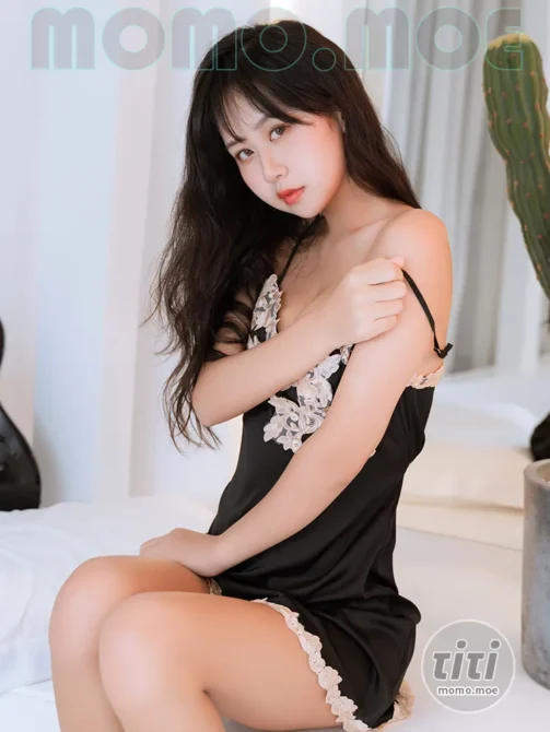 萌芽儿o0 – NO.36 小D睡衣 [12P-22MB]-丽丝屋