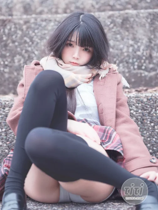 落落Raku_66 – NO.010 同級生 Her [56P-331MB]-丽丝屋