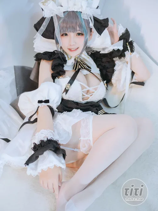 阿半今天很开心 丰满诱惑17套写真合集-丽丝屋