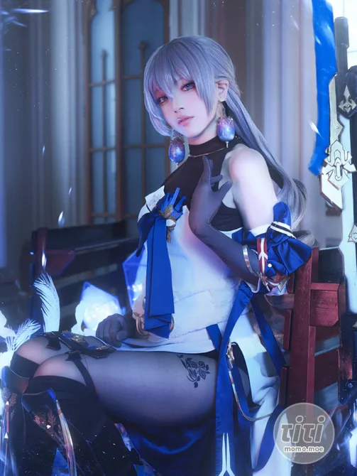 黑龙贯通 – NO.006 布洛妮娅 [15P-106MB]-丽丝屋